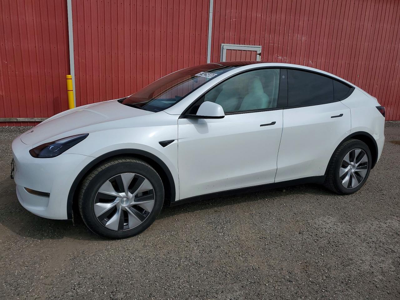 2023 Tesla Model Y - zdjęcie główne