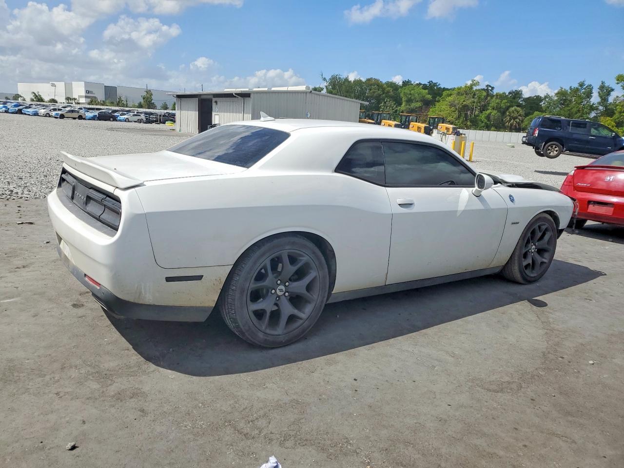 2018 Dodge Challenger R - zdjęcie 3