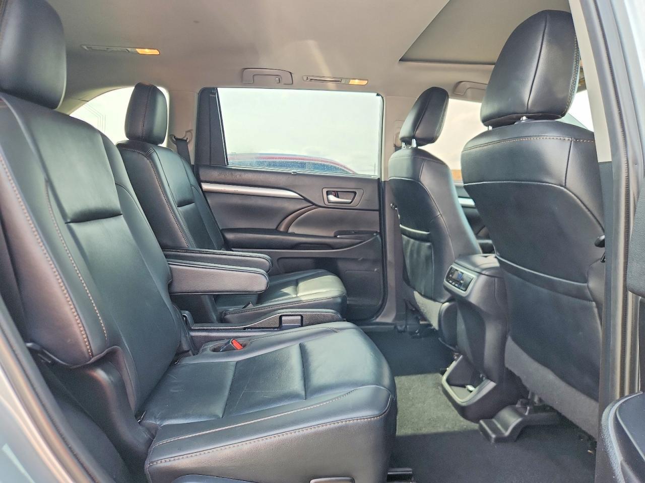 2019 Toyota Highlander Xle - zdjęcie 11