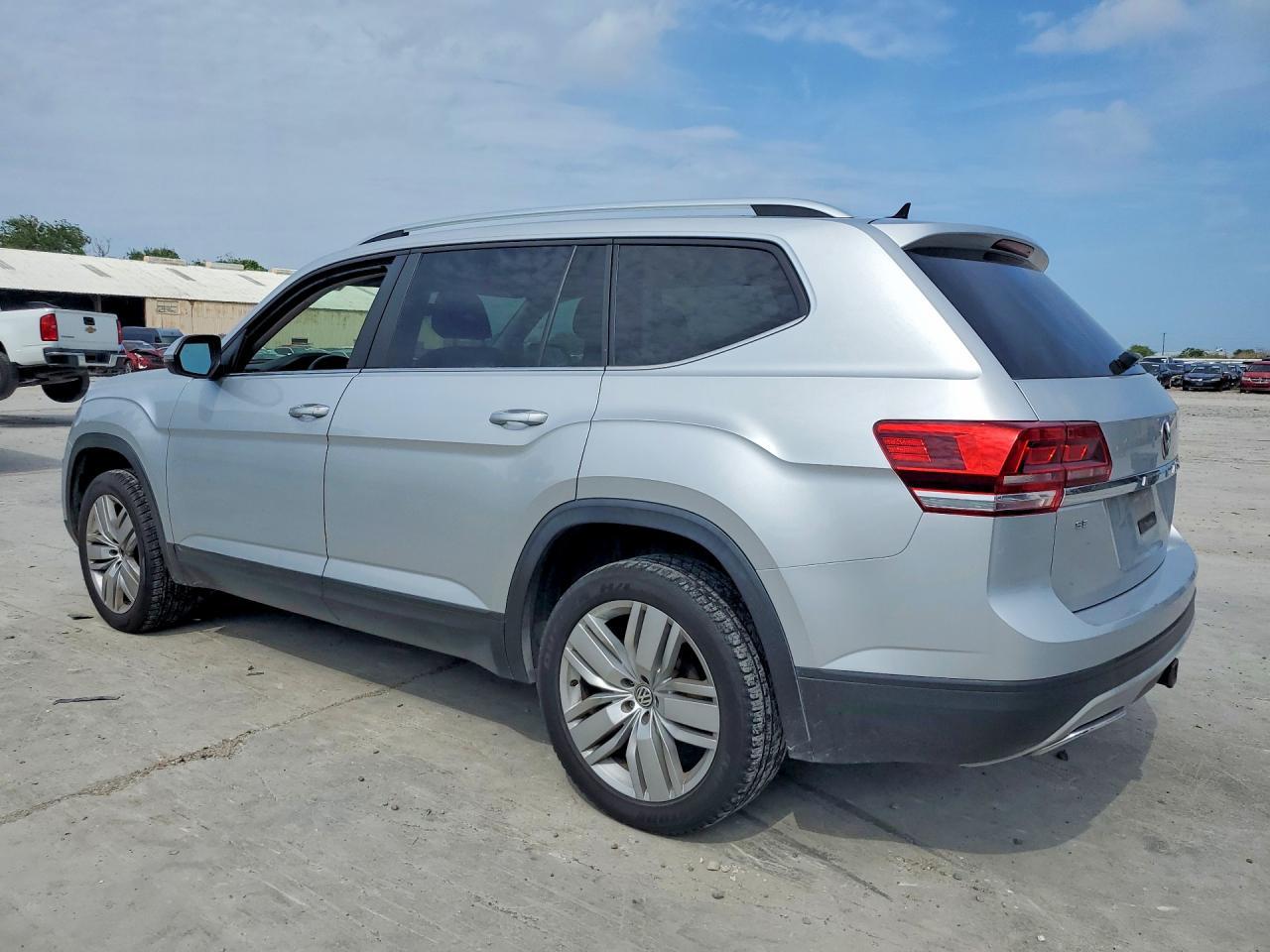 2019 Volkswagen Atlas Se - zdjęcie 2
