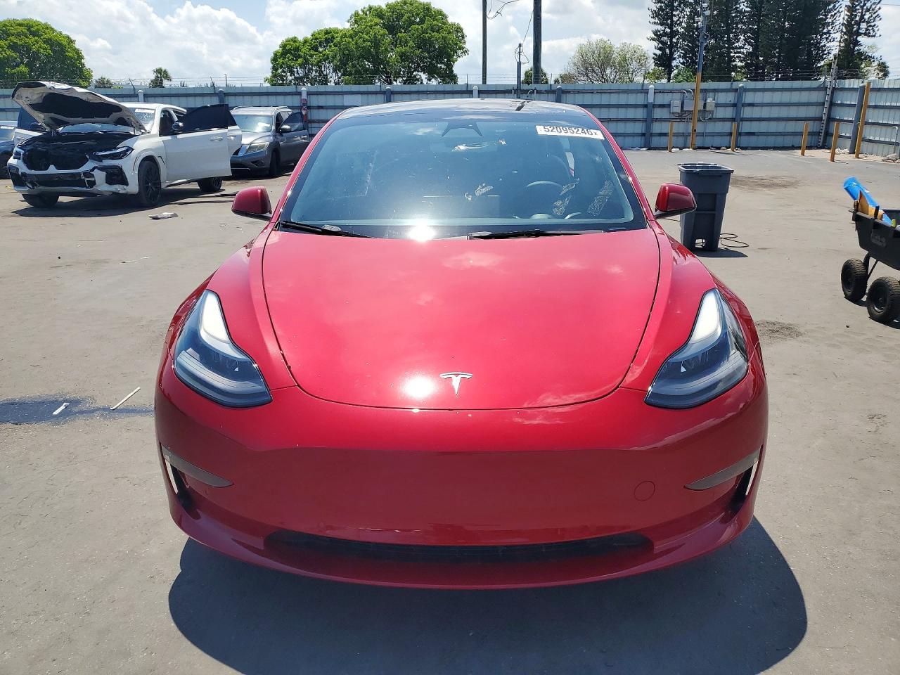 2022 Tesla Model 3 - zdjęcie 5