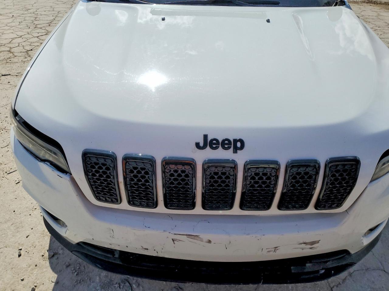 2020 Jeep Cherokee Latitude Plus - zdjęcie 12