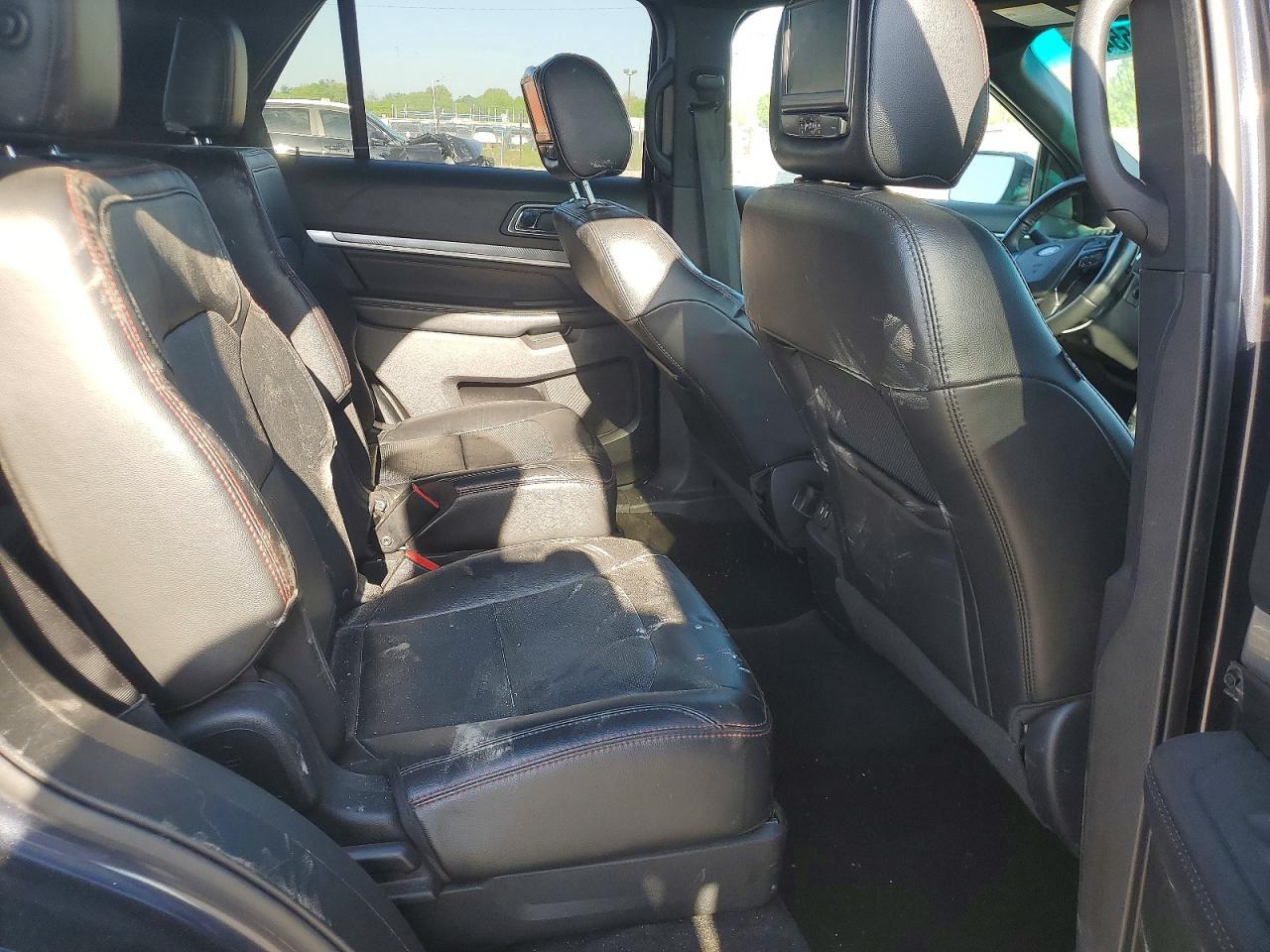 2017 Ford Explorer Sport - zdjęcie 11