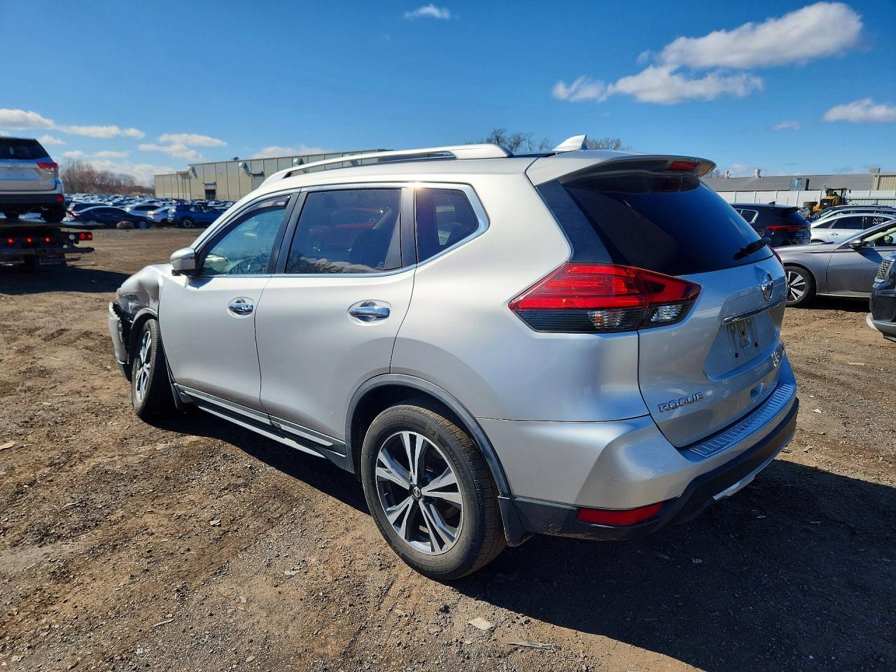 2017 Nissan Rogue Sl - zdjęcie 2