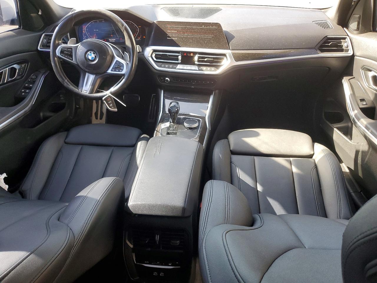 2021 BMW 330I - zdjęcie 8