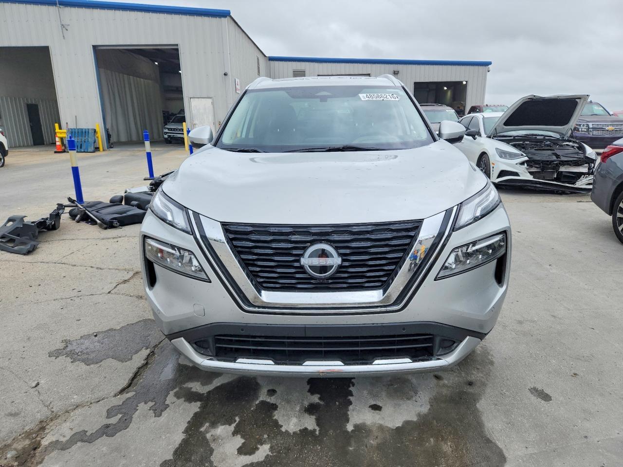 2023 Nissan Rogue Platinum - zdjęcie 5