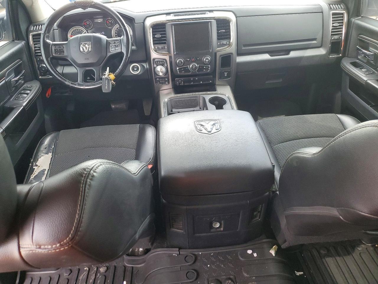 2017 Ram 1500 Sport - zdjęcie 8