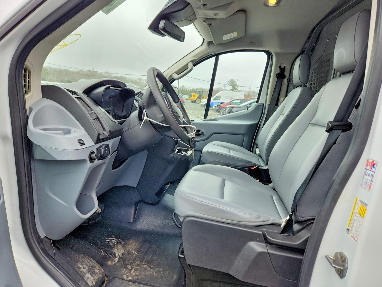 2019 Ford Transit T-250 - zdjęcie 7