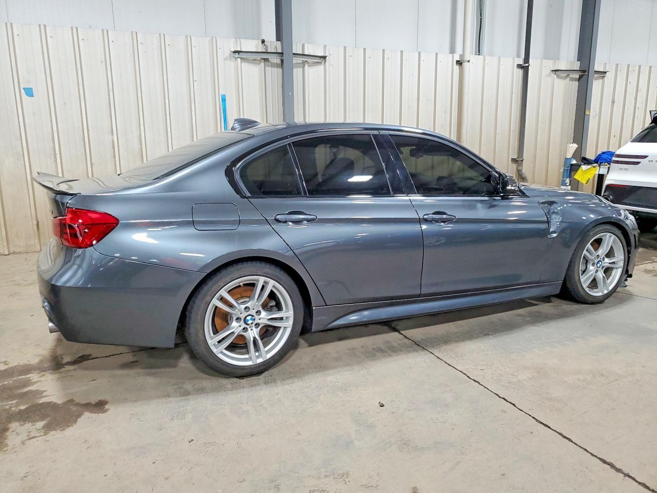 2016 BMW 340 Xi - zdjęcie 3