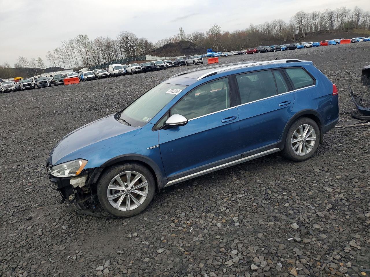2017 Volkswagen Golf Alltrack S - zdjęcie główne