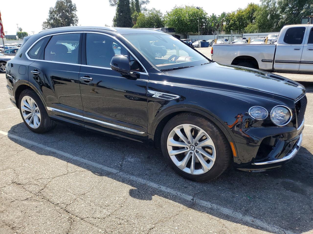 2024 Bentley Bentayga - zdjęcie 4