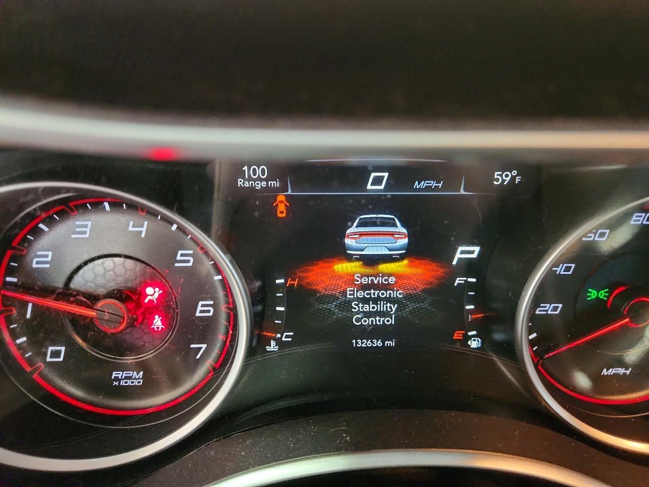 2018 Dodge Charger R - zdjęcie 9