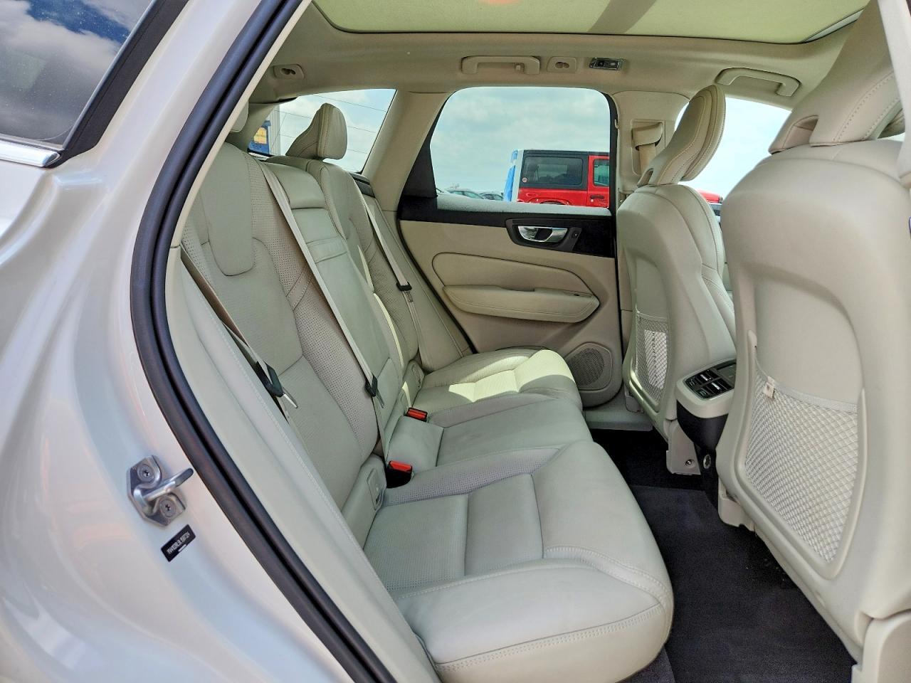 2020 Volvo Xc60 T5 Inscription - zdjęcie 11