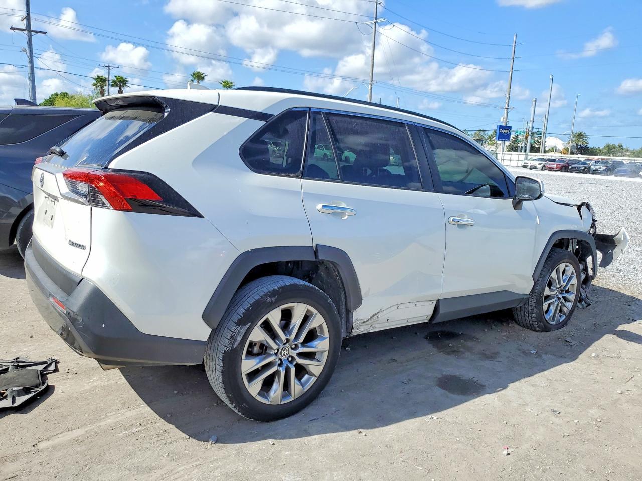 2021 Toyota Rav4 Limited - zdjęcie 3