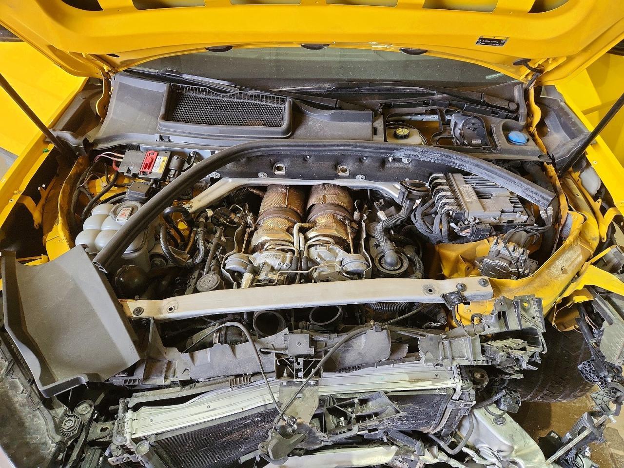2022 Lamborghini Urus - zdjęcie 12