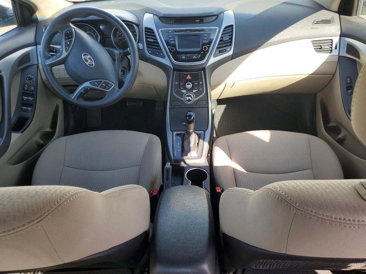 2016 Hyundai Elantra Se - zdjęcie 8