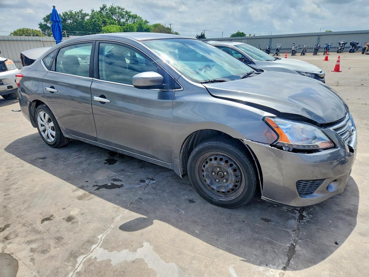 2015 Nissan Sentra S - zdjęcie 4