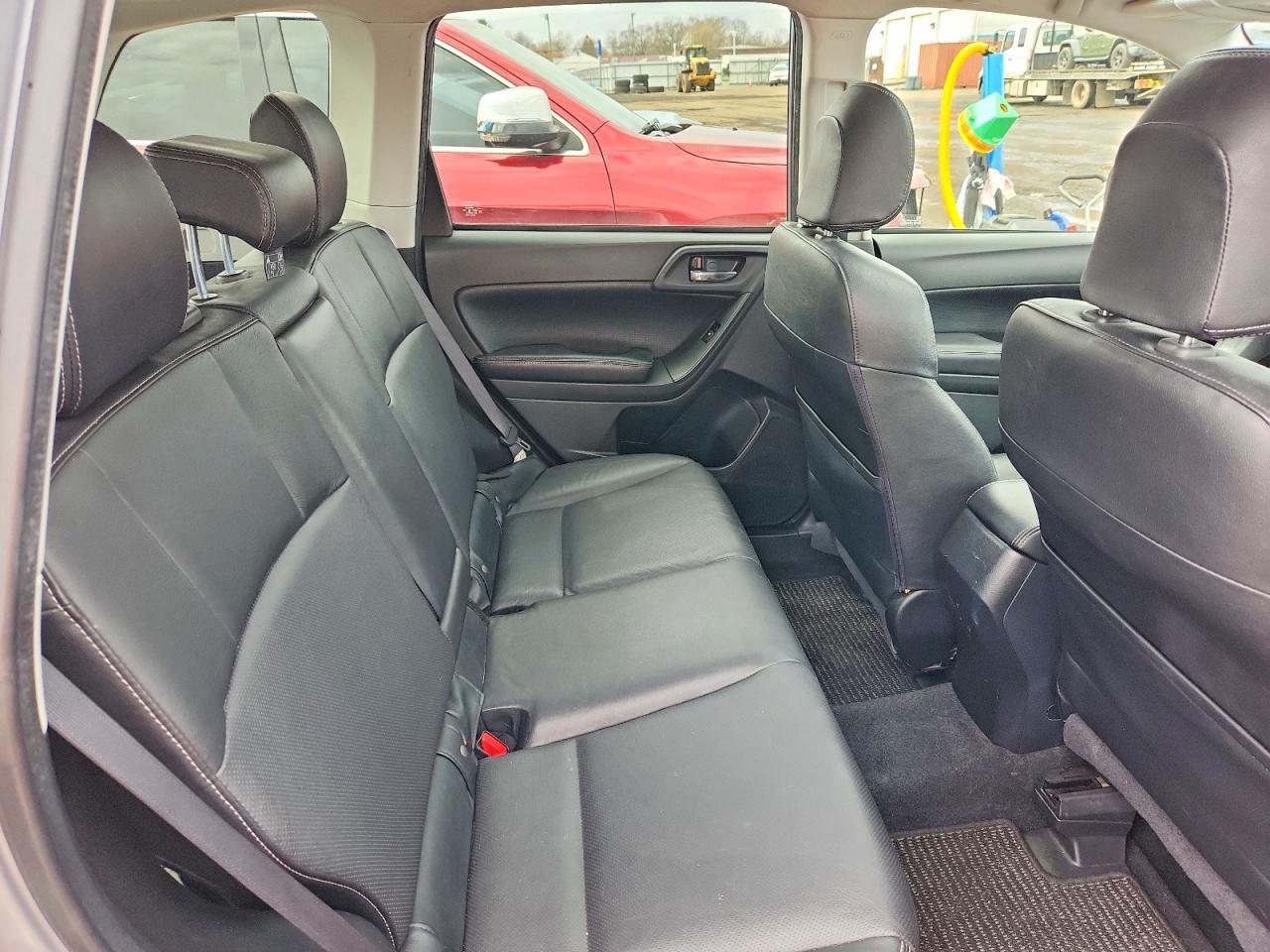 2015 Subaru Forester 2.5I Limited - zdjęcie 11