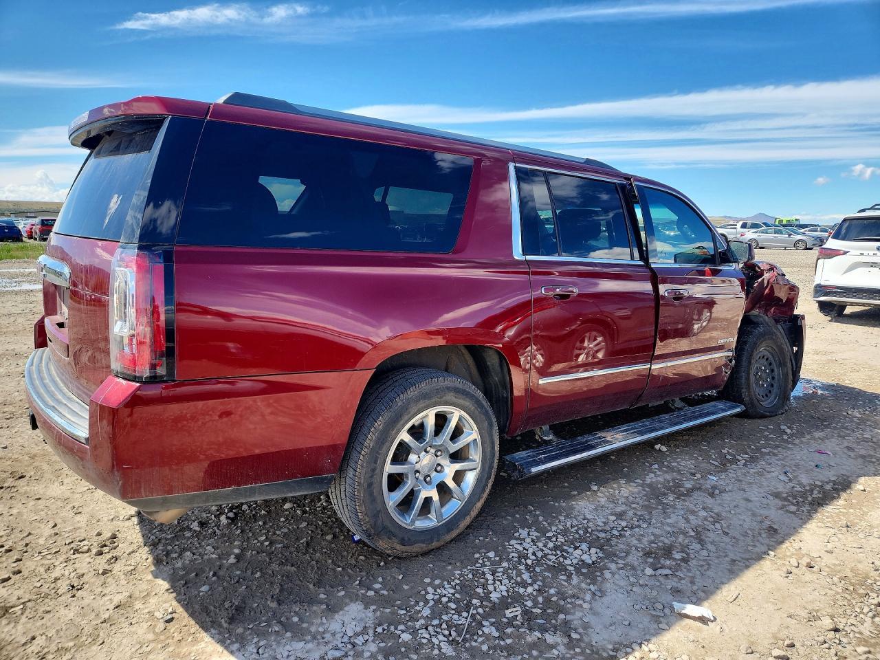 2017 GMC Yukon Xl Denali - zdjęcie 3