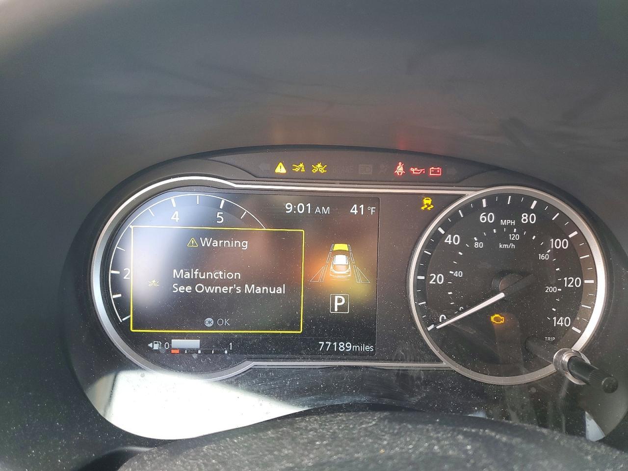 2020 Nissan Kicks Sr - zdjęcie 9