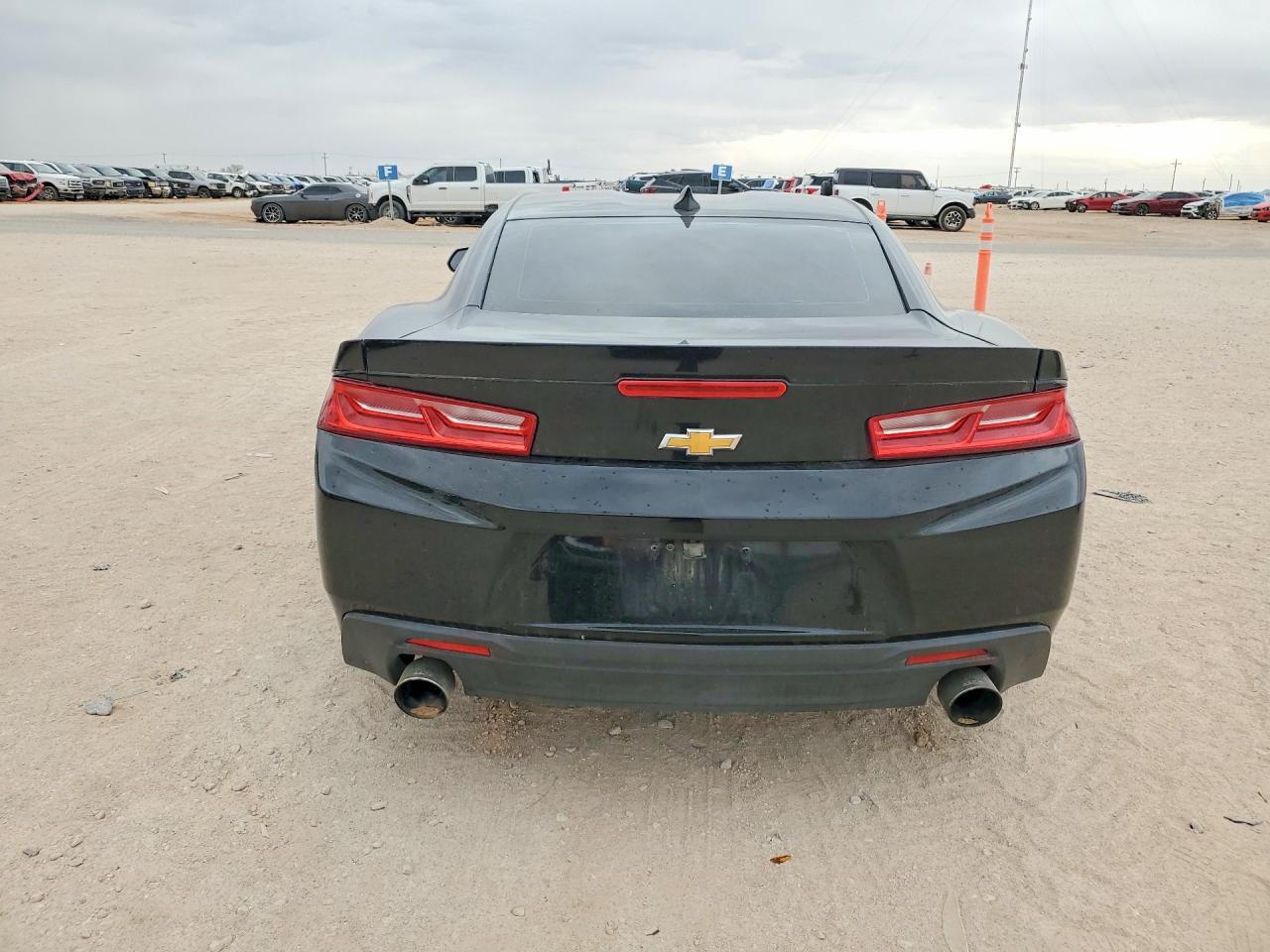 2017 Chevrolet Camaro Ls - zdjęcie 6