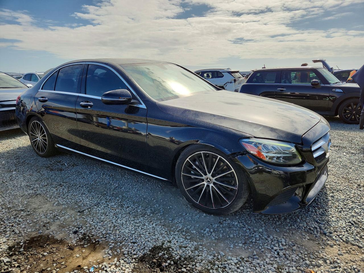 2021 Mercedes-Benz C 300 - zdjęcie 4
