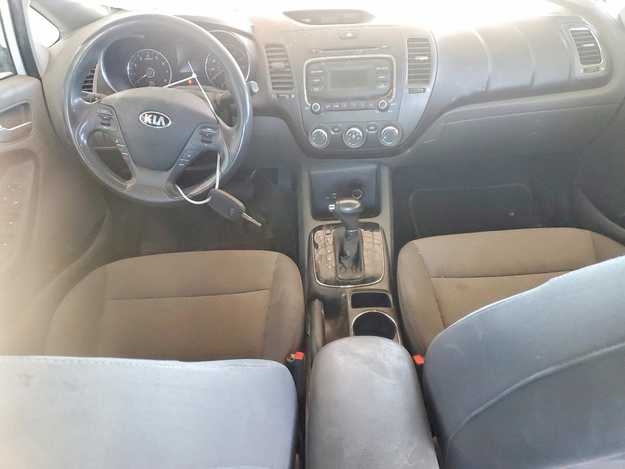 2017 Kia Forte Lx - zdjęcie 8