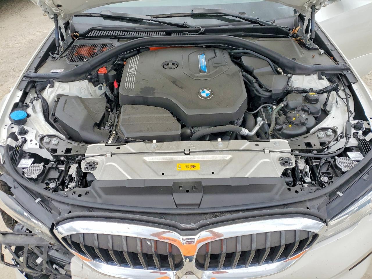 2021 BMW 330E - zdjęcie 11