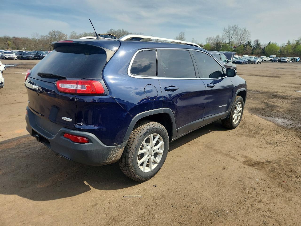 2015 Jeep Cherokee Latitude - zdjęcie 3