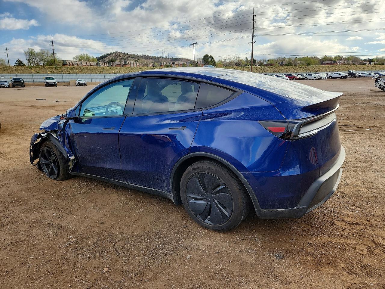 2026 Tesla Model Y - zdjęcie 2