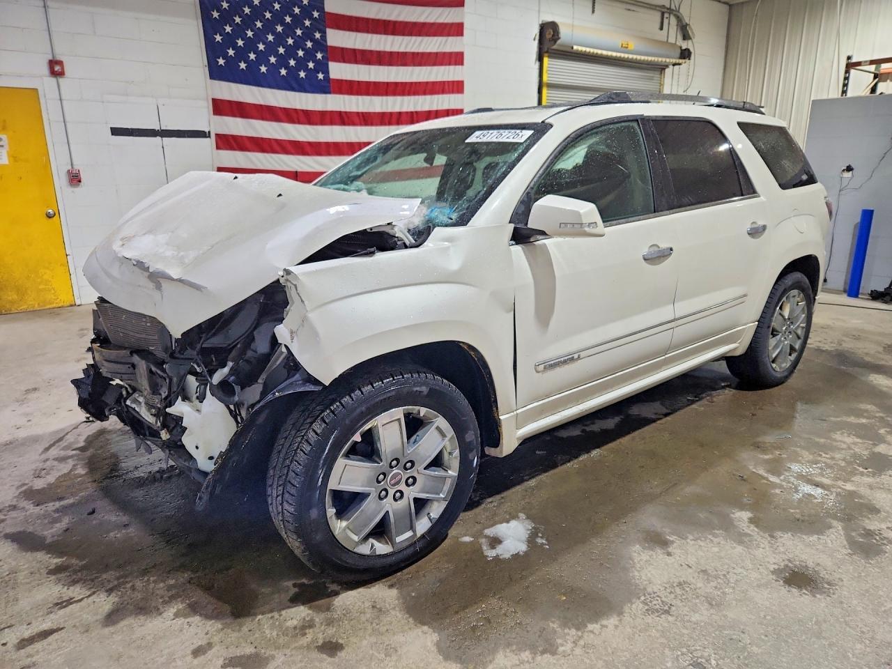 2015 GMC Acadia Denali - zdjęcie główne