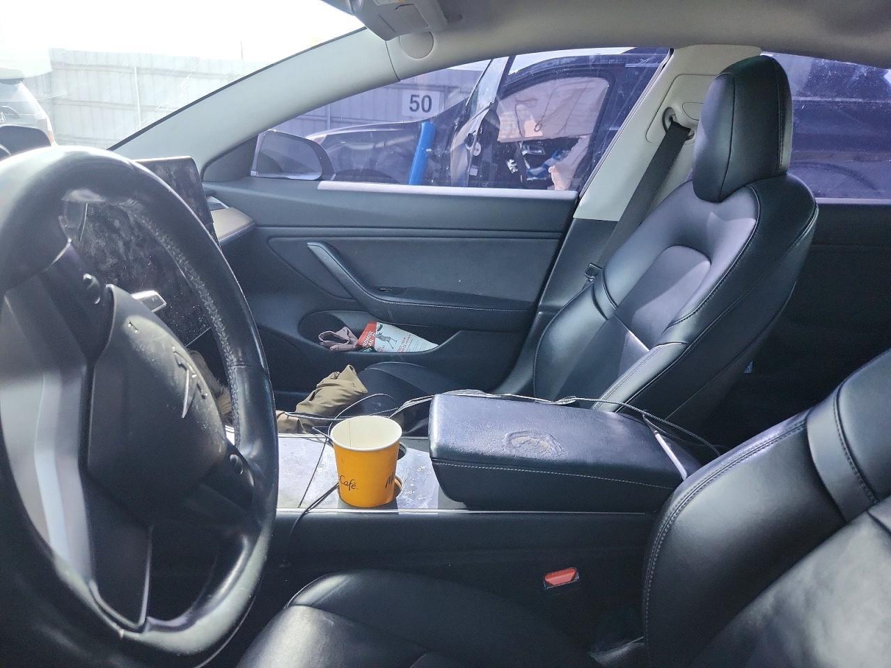 2018 Tesla Model 3 - zdjęcie 7