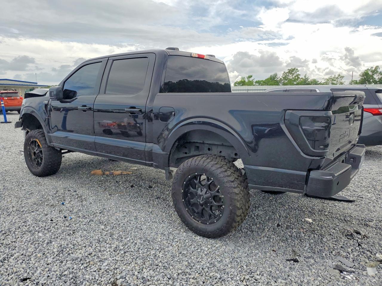 2023 Ford F150 Supercrew - zdjęcie 2