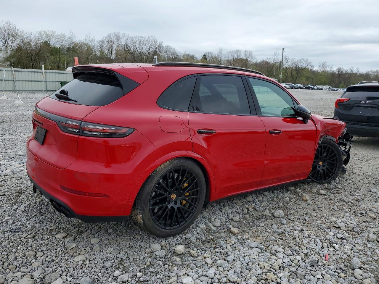 2023 Porsche Cayenne Turbo S E-Hybrid - zdjęcie 3