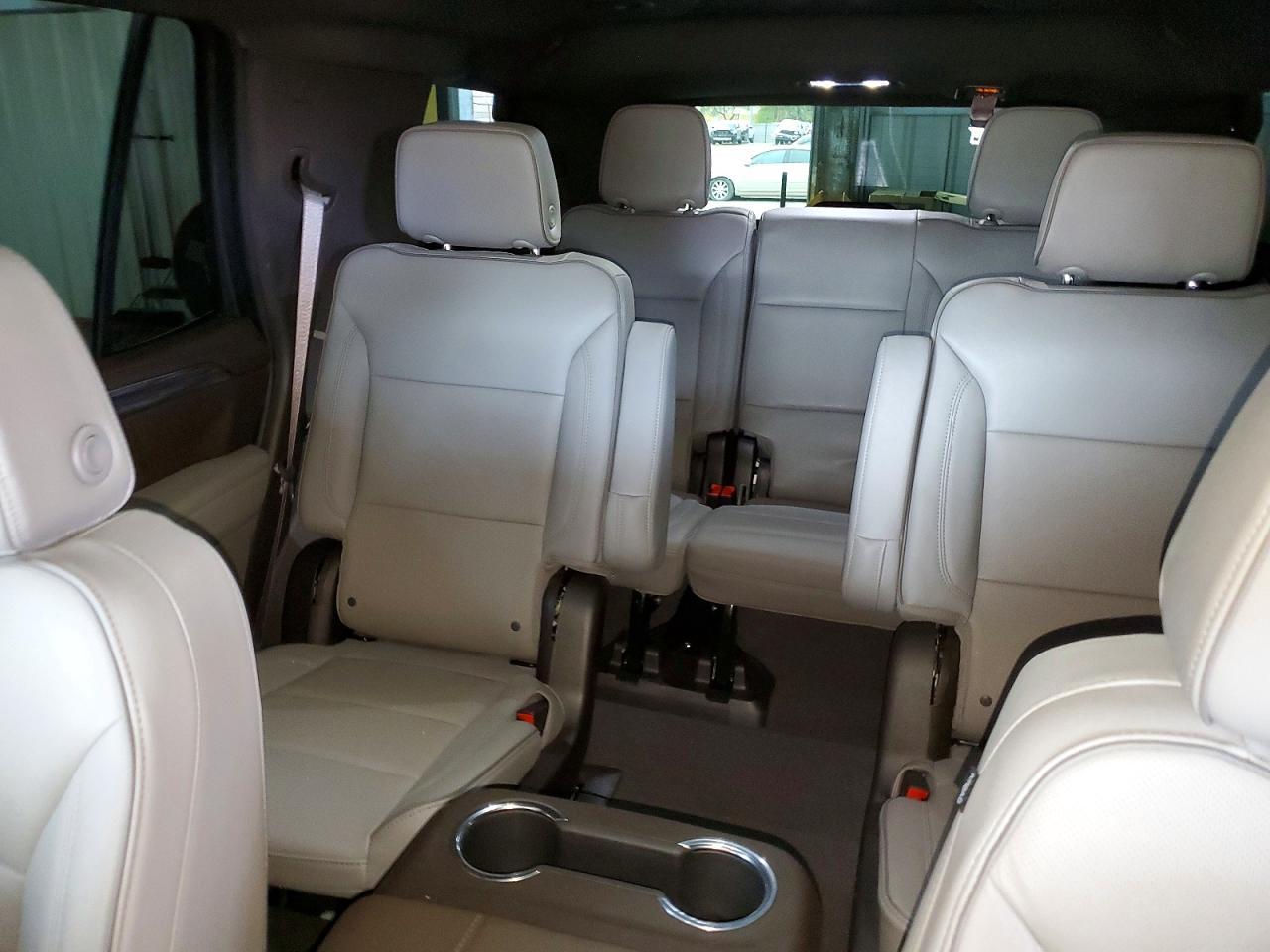 2024 GMC Yukon Slt - zdjęcie 10
