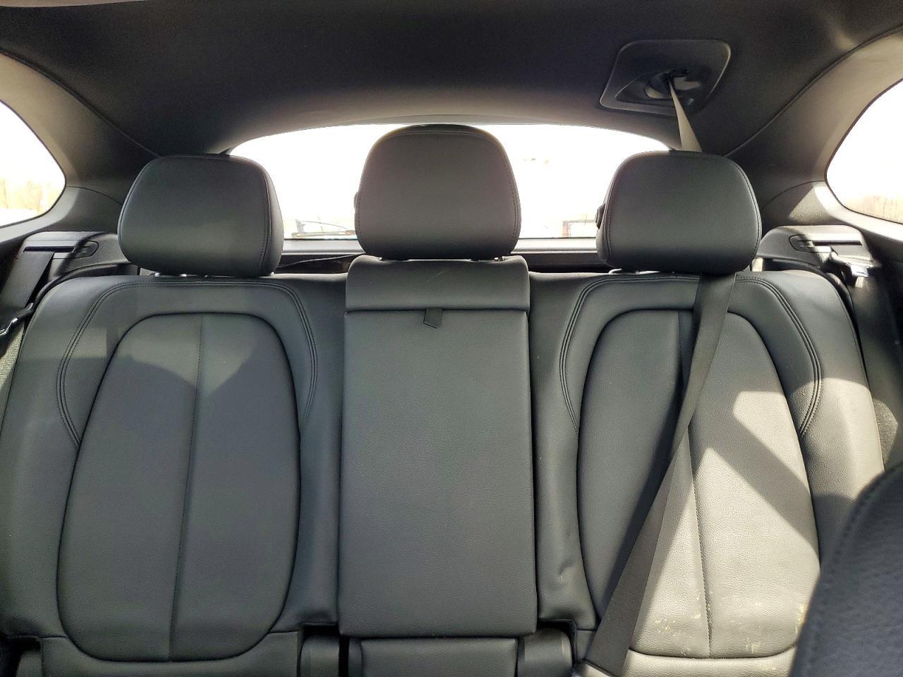 2016 BMW X1 xDrive28I - zdjęcie 10