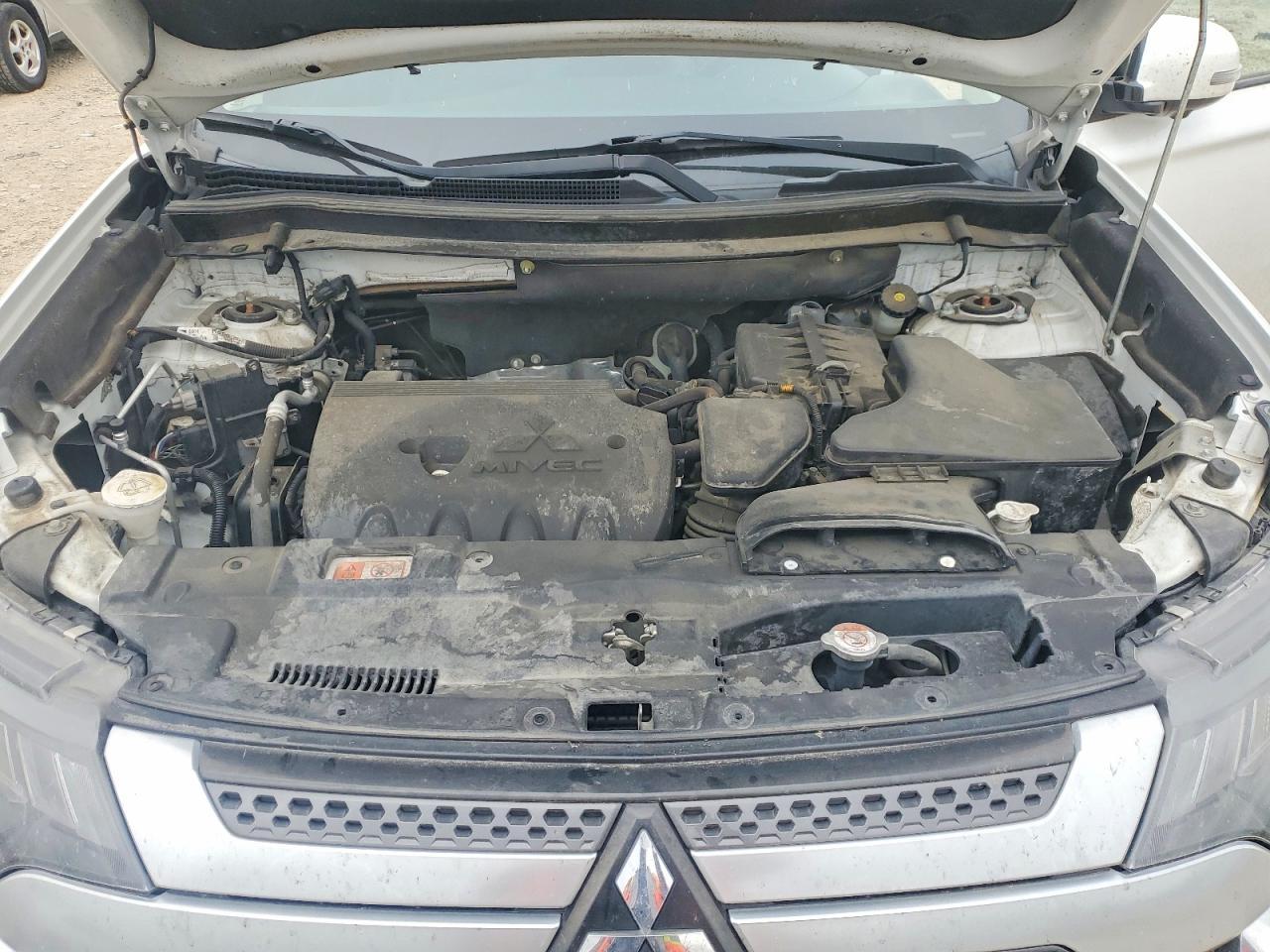 2019 Mitsubishi Outlander Se - zdjęcie 12