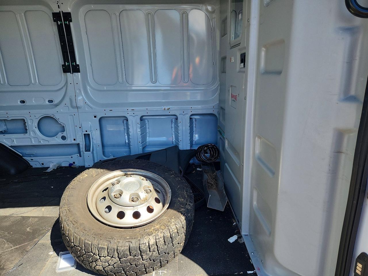 2024 Ford Transit T-350 - zdjęcie 11