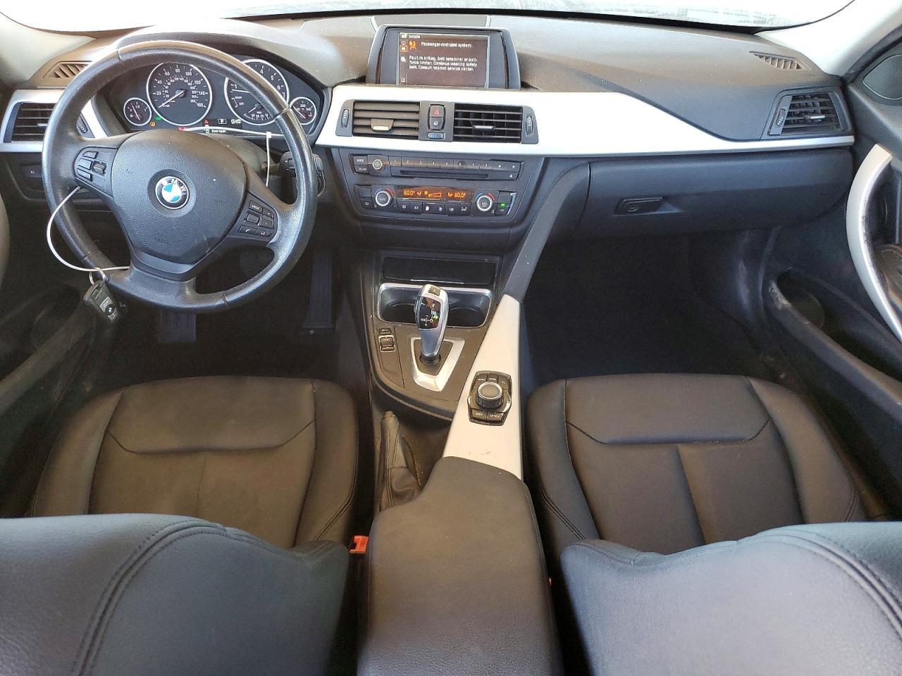 2013 BMW 328 I - zdjęcie 8