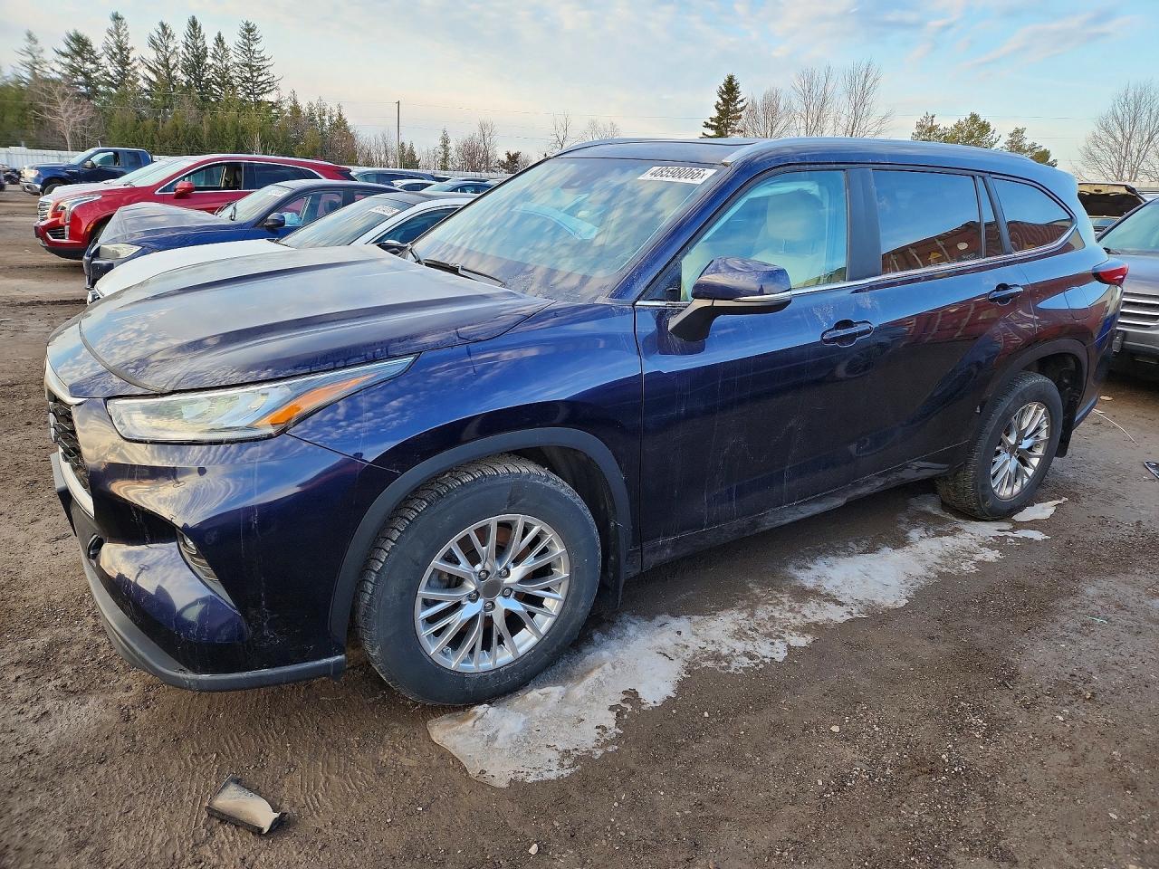 2023 Toyota Highlander L - zdjęcie główne