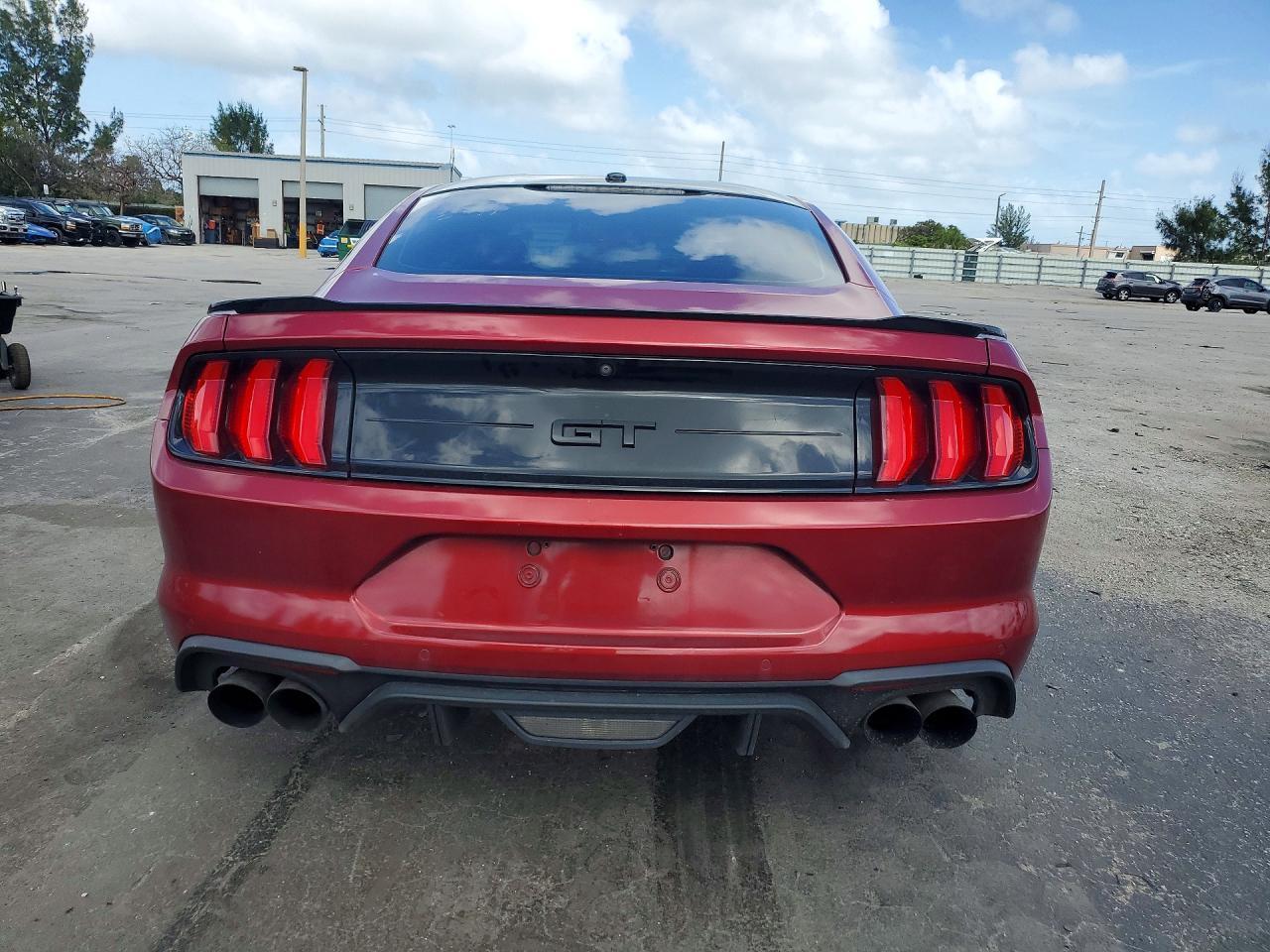 2019 Ford Mustang Gt - zdjęcie 6