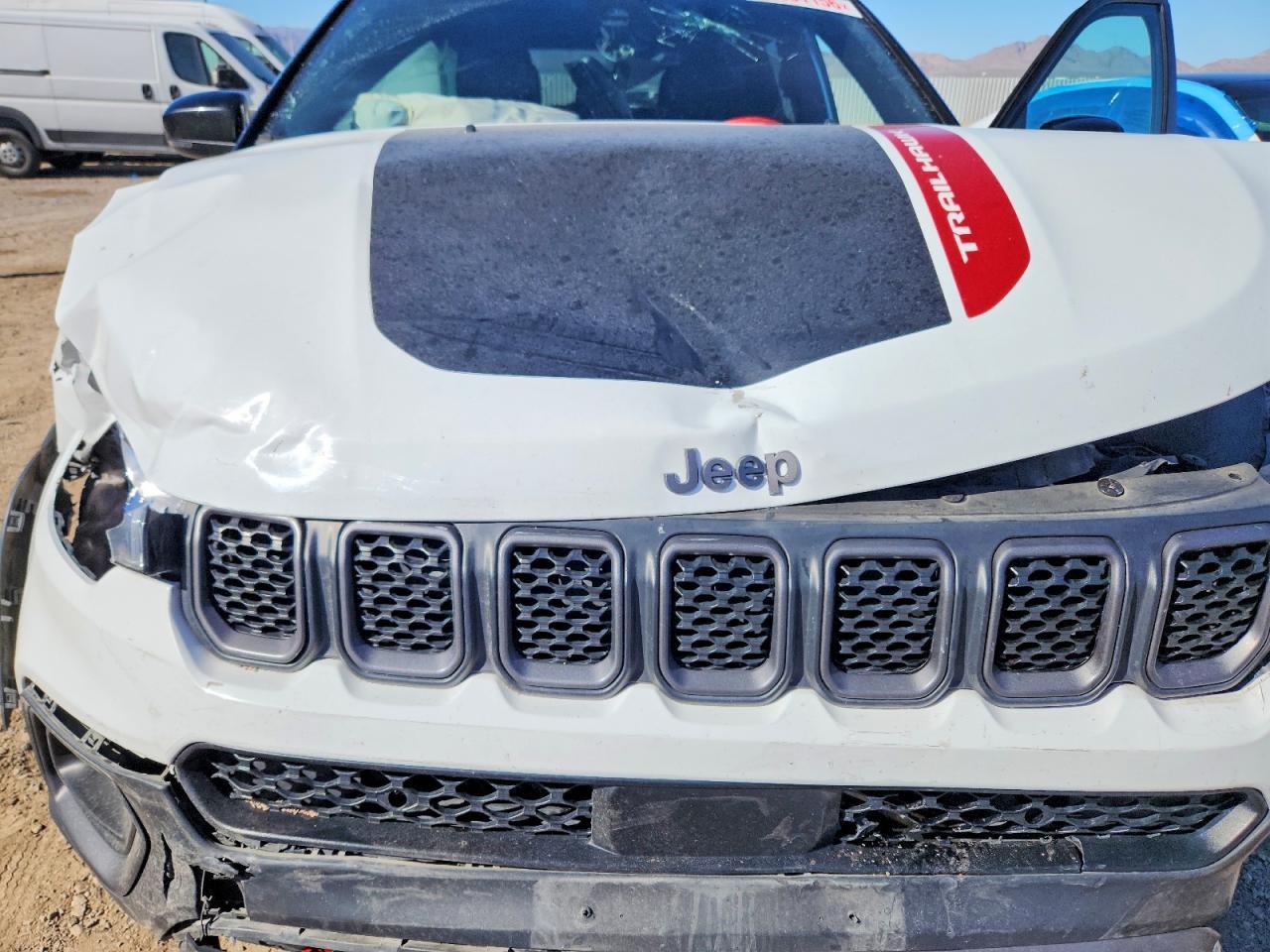 2023 Jeep Compass Trailhawk - zdjęcie 12