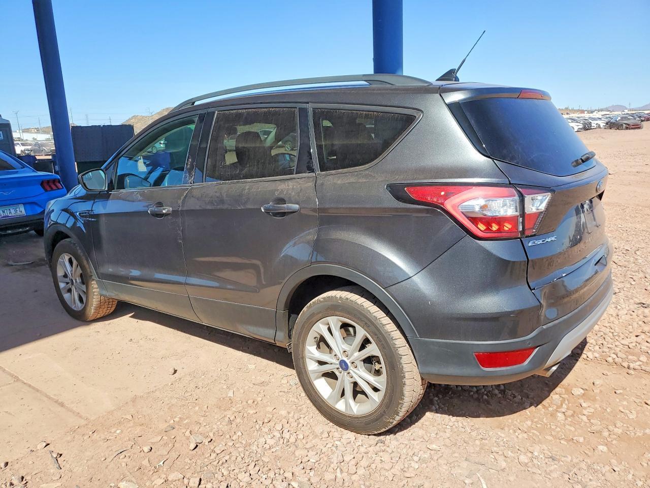 2018 Ford Escape Sel - zdjęcie 2