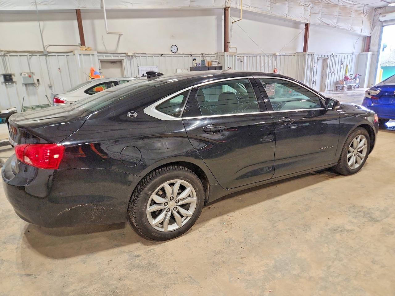 2017 Chevrolet Impala Lt - zdjęcie 3