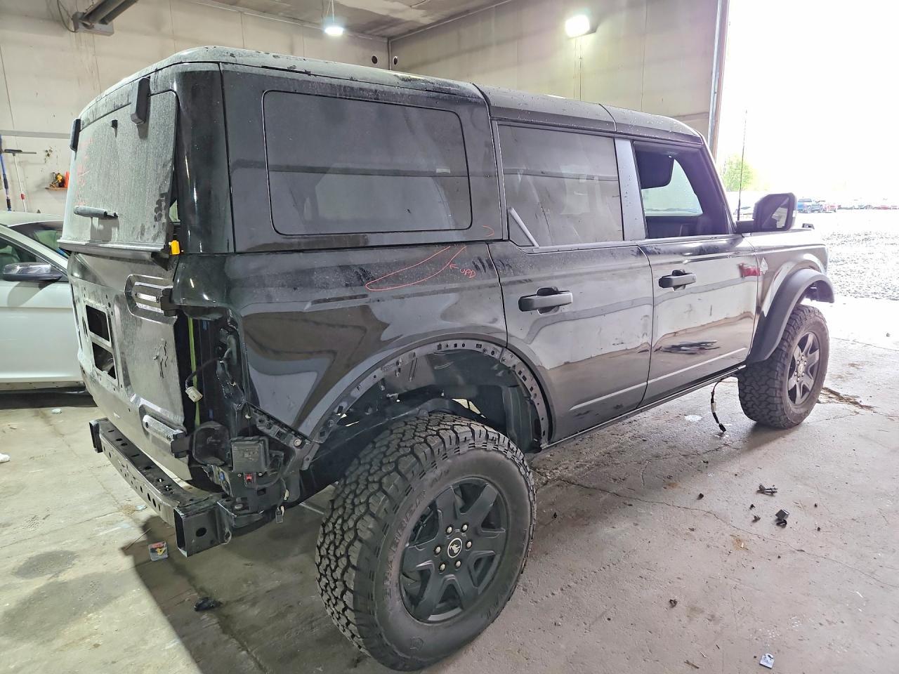 2025 Ford Bronco Outer Banks - zdjęcie 3