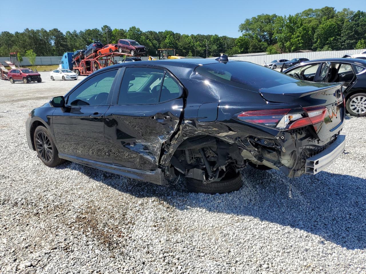 2021 Toyota Camry Se - zdjęcie 2