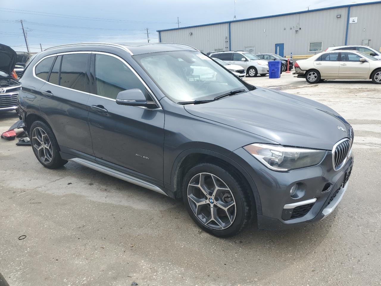 2018 BMW X1 xDrive28I - zdjęcie 4