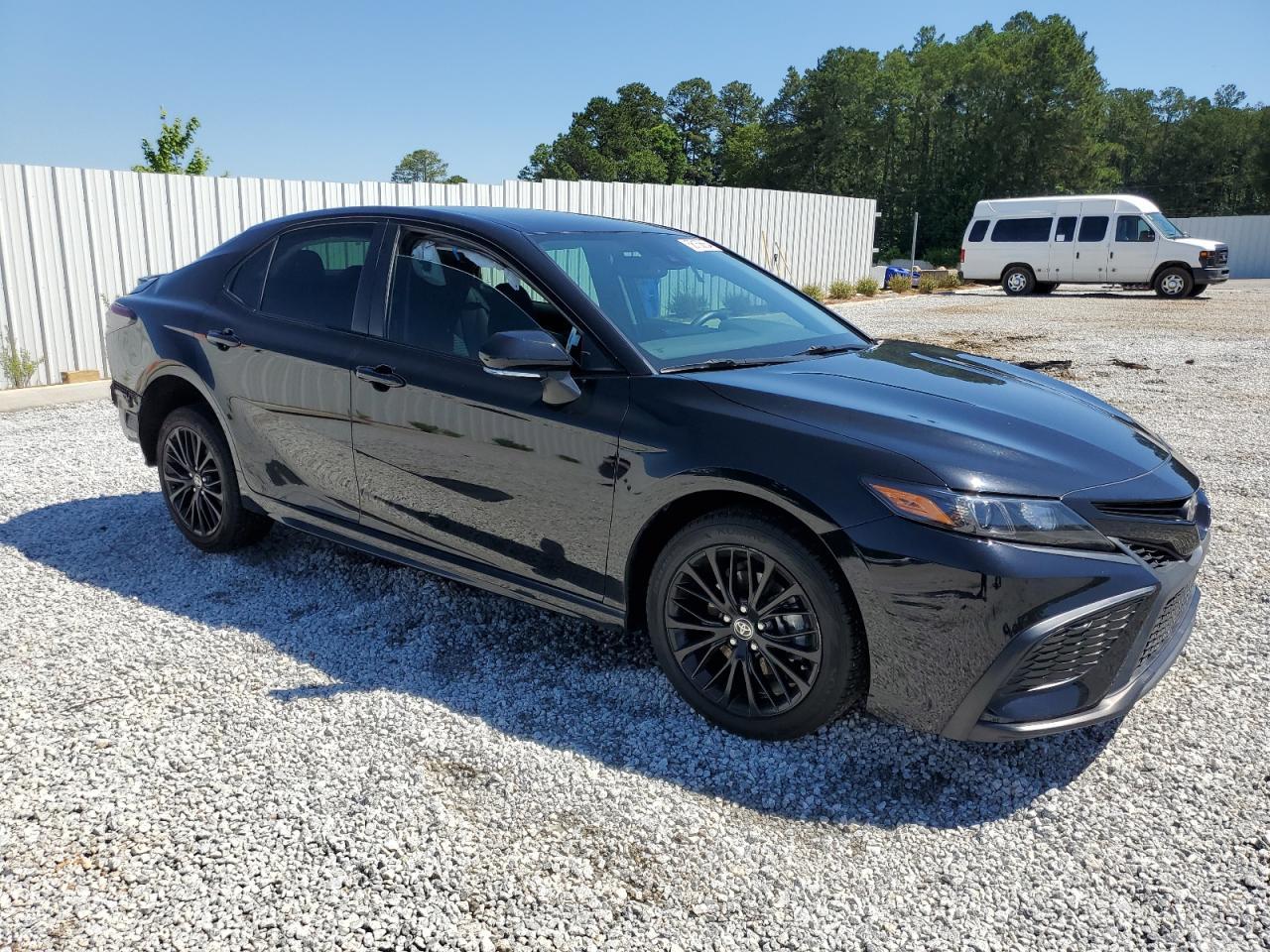 2021 Toyota Camry Se - zdjęcie 4