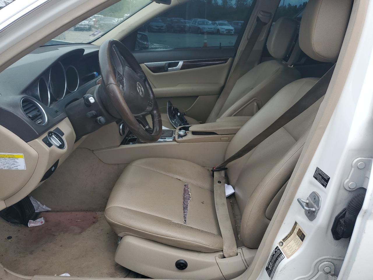 2013 Mercedes-Benz C 250 - zdjęcie 7