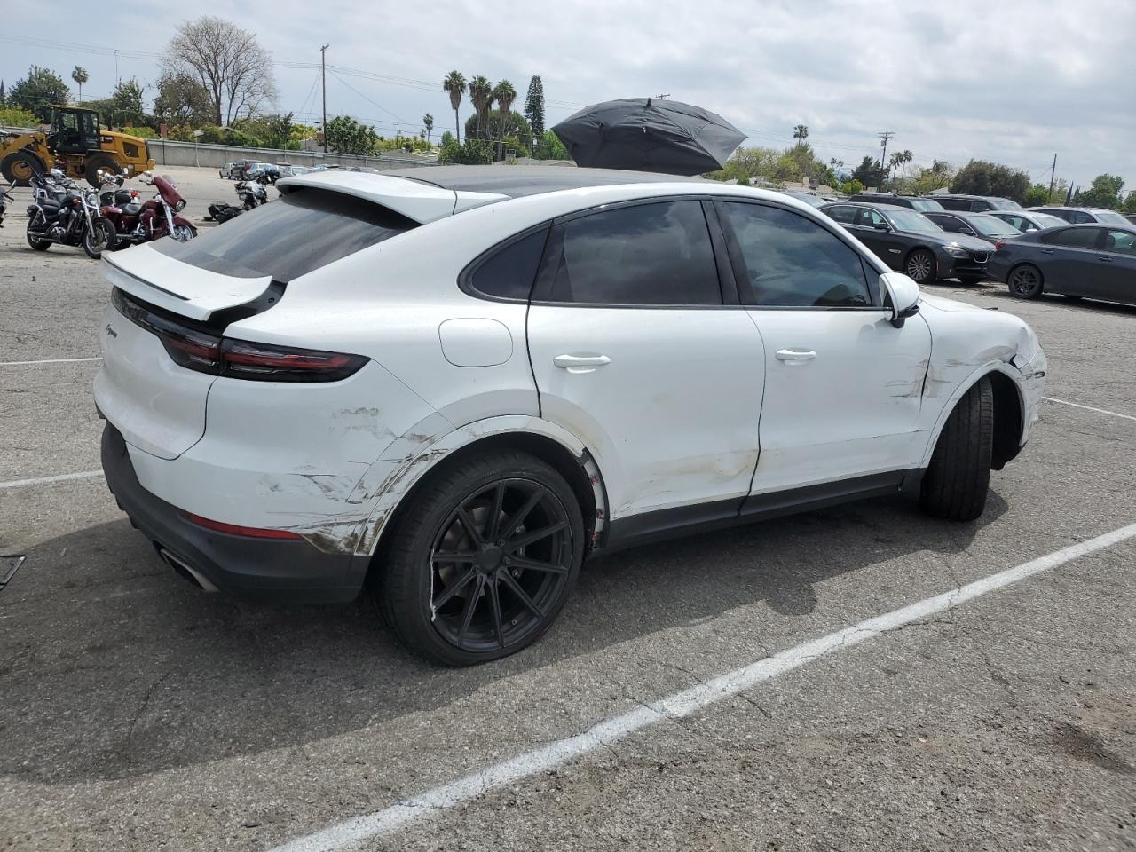 2021 Porsche Cayenne Coupe - zdjęcie 3